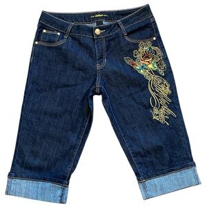 South‎ Pole Embroidered Capri Y2K Jeans
